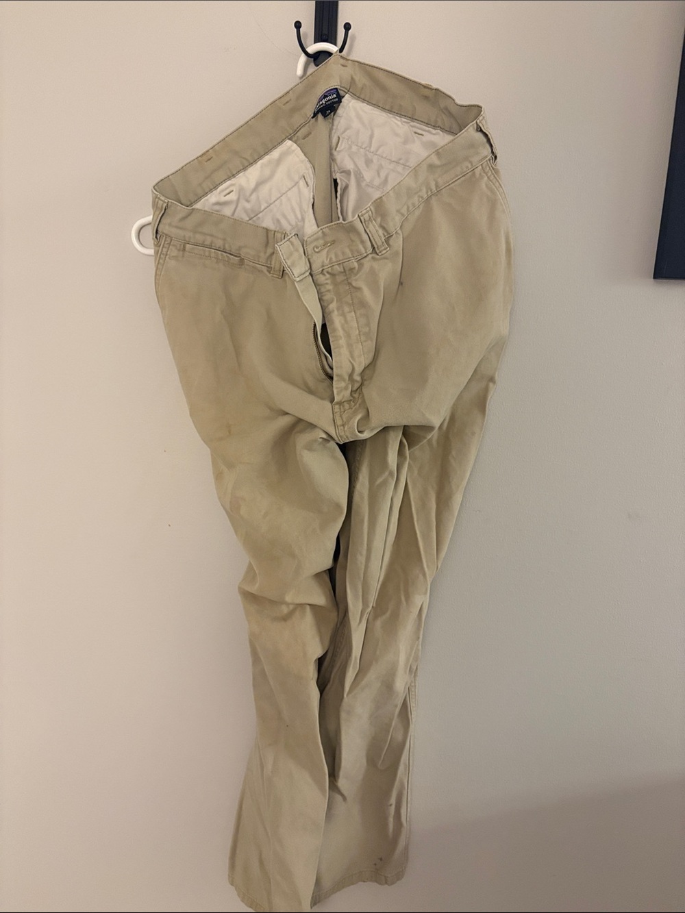 Patagonia Men's Tan Chino Pants